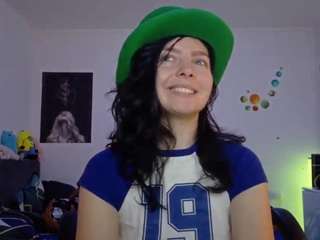 yrenex Live Webcam on CamSoda