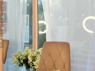 mia-miian18 from CamSoda