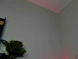 Mia-MiIan18