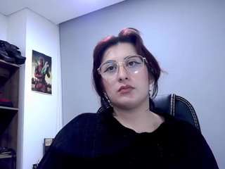 यह मॉडल अभी लाइव है. scarlettsen