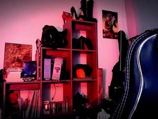 Mistress Scarlett Sen