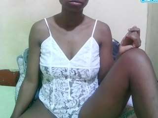 Young Adult, Teen 18, Normal,  Camiqa – Free Live Video Chat with Strangers Online
