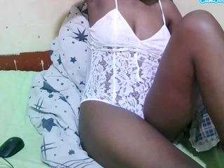 Young Adult, Teen 18, Normal,  Camiqa – Free Live Video Chat with Strangers Online