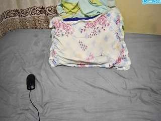 theshe live webcam show