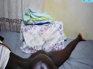 theshe live webcam show