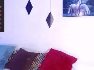 GatuSexBianca's Live Sex Cam Show