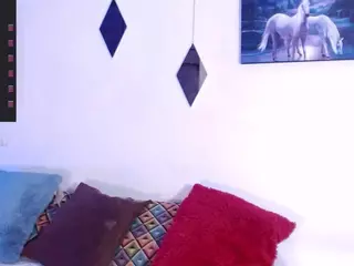 GatuSexBianca's Live Sex Cam Show