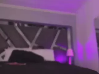 AlliJadid's Live Sex Cam Show