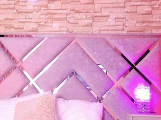 lannajhonson Live Webcam on CamSoda