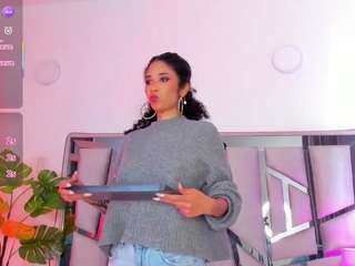 lannajhonson's CamSoda show and profile