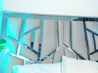 lannajhonson's CamSoda show and profile