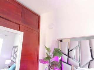 lannajhonson live cam profile