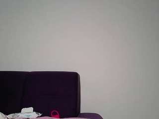 miakalifacreche Live Webcam on CamSoda
