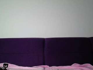 miakalifacreche webcam