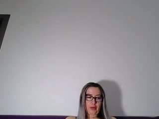 miakalifacreche webcam