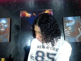 emma-michaelss's live room