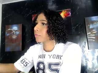 BrittanyQueen live cam preview