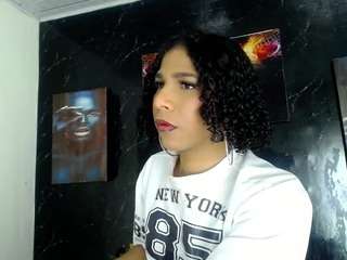 BrittanyQueen live cam preview