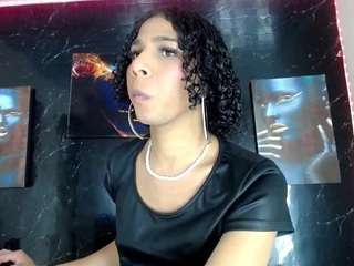 Emma-michaelss's cam show statistics and live stream