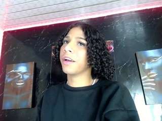 BrittanyQueen live cam preview