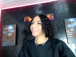 BrittanyQueen live cam preview