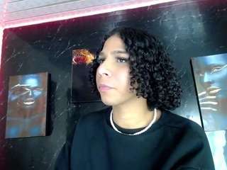 BrittanyQueen live cam preview