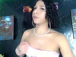 BrittanyQueen live cam preview
