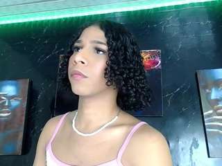 BrittanyQueen live cam preview