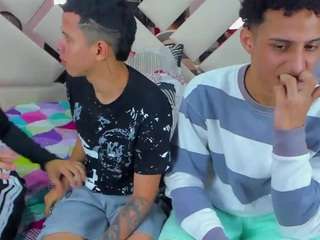 spitting-cobra Live Webcam on CamSoda