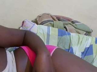 just-lela live cam profile