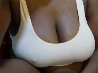 just-lela live profile