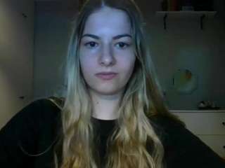rosiejune Live Webcam on CamSoda