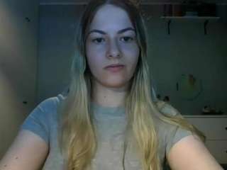 rosiejune Live Webcam on CamSoda