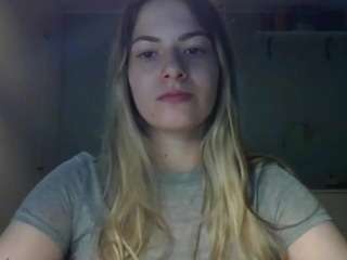 rosiejune from CamSoda is Freechat
