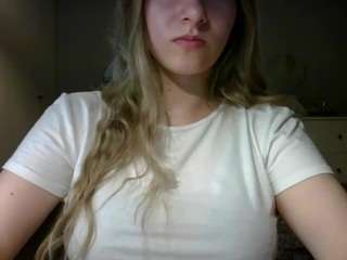 rosiejune Live Webcam on CamSoda