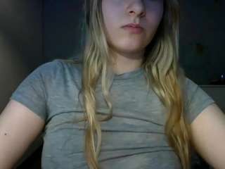 rosiejune live cam profile