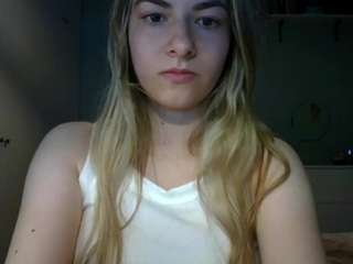 rosiejune Live Webcam on CamSoda