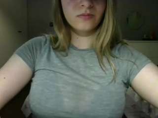 le modèle rosiejune est en webcam porno dans un show sur le site camsoda, il possède les tags suivants: brown eyes,cei,young adult,teen 18,sph,skinny,sexy,role play,nonnude,nocmi,no smoking,no drinking,mistress,joi,jerk off instruction,homewrecking,foot fetish,erotic dance,domination,cuckolding