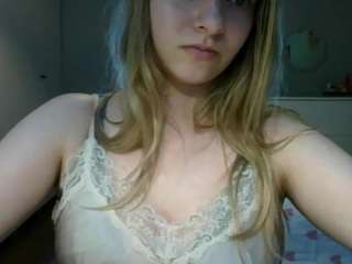 RosieJune live cam preview
