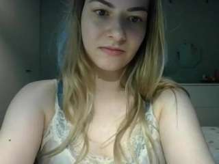 RosieJune live cam preview