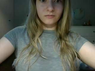 RosieJune live cam preview