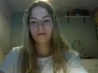 RosieJune's Live Sex Cam Show