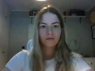 RosieJune's Live Sex Cam Show