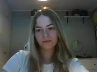 RosieJune's Live Sex Cam Show