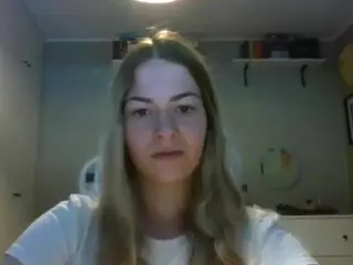 RosieJune's Live Sex Cam Show