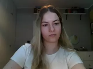RosieJune's Live Sex Cam Show