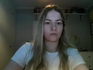 RosieJune's Live Sex Cam Show