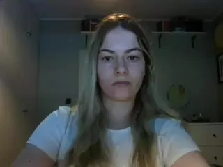 RosieJune's Live Sex Cam Show
