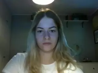 RosieJune's Live Sex Cam Show