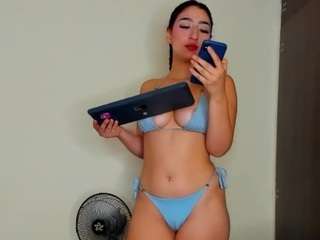 sophie-and-jeycobb Live Webcam on CamSoda